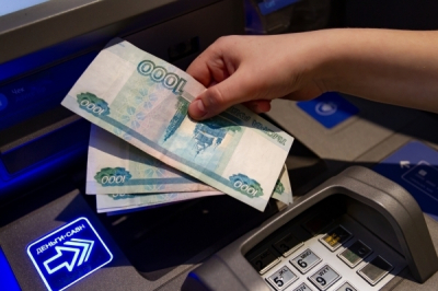 Кризис по полочкам: какие сектора экономики рухнули первыми и больше всего