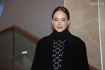 Аглаю Тарасову заметили в объятиях знаменитого продюсера &mdash; кто покорил сердце актрисы