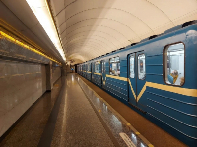 Пассажирский хаос позади: "зеленая" ветка московского метро отвоевывает график после самокатного коллапса