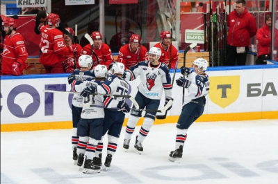 "Торпедо" одержало победу над "Спартаком" и вышло на второе место в Западной конференции