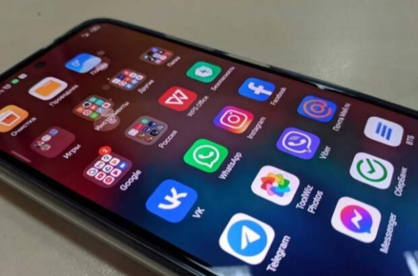 Роскомнадзор опроверг слухи о снятии ограничений с YouTube и Instagram