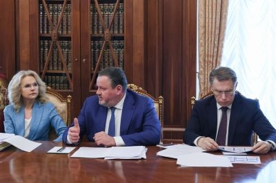Мурашко доложил Путину о ходе внедрения новых лекарственных препаратов