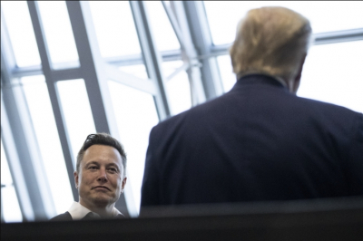 Трамп и Маск вновь вместе: их появление на церемонии прощания с Кирком спустя конфликт