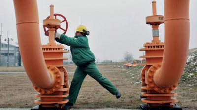 Сийярто: Венгрия и Словакия стремятся сохранить импорт российской энергии