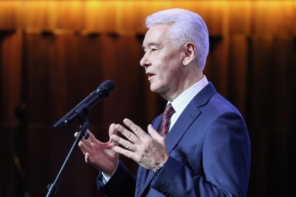 В Мневниковской пойме возводят второй пешеходный мост &mdash; мэр Москвы