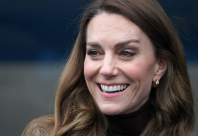 Кейт Миддлтон впервые показалась на публике с новой прической